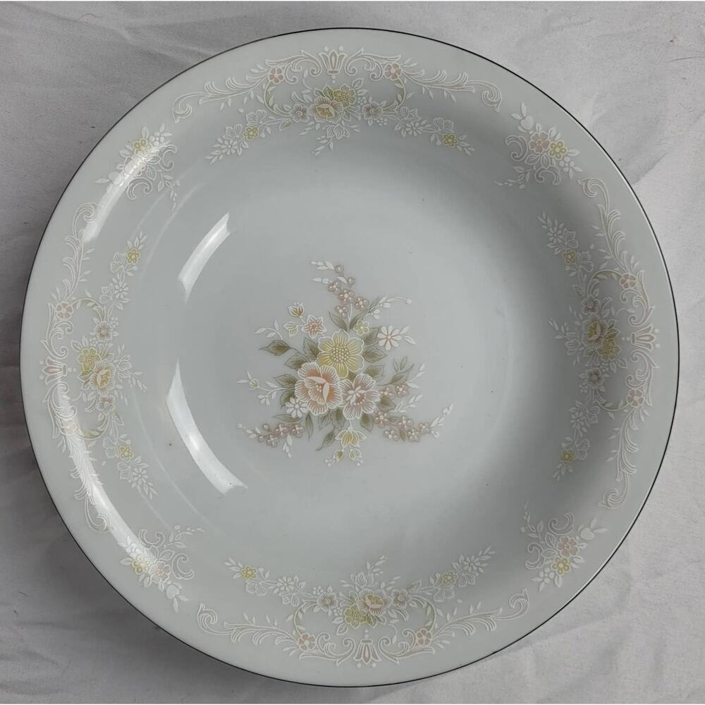 Crescent Fine China Jie Pai Bowl Painted Golden Flowers and Accents